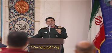 سردار شریف: امام خامنه‌ای فرمودند "من مردم کرمان را دوست دارم"