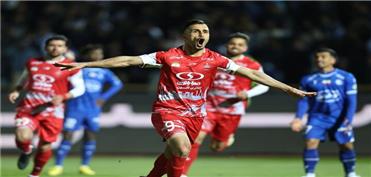 پرسپولیس برنده بازی بزرگ نیم فصل شد؛ شوک به استقلال نتیجه عکس داد