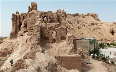 جیب خالی میراث برای 2 قلعه‌ 3 هزار ساله شهر کرمان