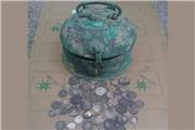 صندوقچه حاوی 60 سکه قدیمی در فریمان کشف شد
